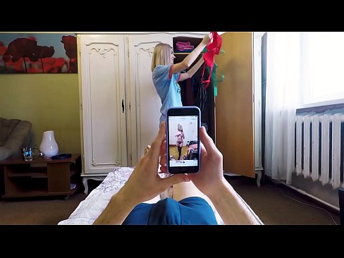 ❤️ Üvey kızkardeş, anne eve gelmeden önce kardeşi boşalmak yaptı ❤ Süper porno bizde ❌